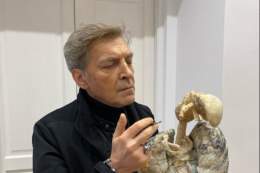 Журналиста Александра Невзорова заочно приговорили к 8 годам колонии за &laquo;фейки&raquo; об обстреле больницы в Мариуполе  Представитель защиты Невзорова собирается обжаловать решение Басманного суда. Накануне прокуратура запросила 9 лет колонии д