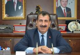 &Ccedil;elik: Yem fiyatlarında indirim ve sabit fiyat yetiştiricilerimiz adına memnuniyet verici    Twitter G&uuml;ndemi :  #SensizOlmaz              #MehmetAkifErsoy              Bilen Herkes Kazanır