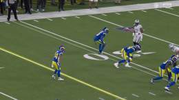 Davante Adams snagged a ONE-HANDER over Jalen Ramsey