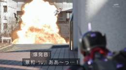 しれっと爆発に巻き込まれるツムリェ&hellip;  #仮面ライダーギーツ