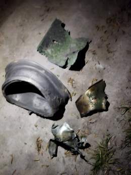 У Броварському районі ППО збила ворожу ракету, повідомляє міський голова Броварів.  Залишки ракети впали в полі поблизу с. Требухів, постраждалих немає