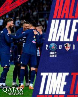 Paris Saint-Germain lead at the break!   @FabianRP52 &amp; @AchrafHakimi   #PSGACA 2-0
