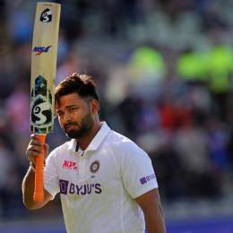 Praying for a quick and complete recovery for the champ.   Get well soon, @RishabhPant17.  IC: @ICC  #RishabhPant