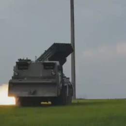 A Ukrainian RM-70 MLRS firing on Russian positions.