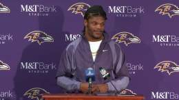 .@Lj_era8 is left-footed