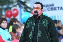 Стивен Сигал заявил, что он на 100% русофил и на миллион процентов русский.