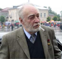 СССР.  95 лет назад, 8 февраля,  родился Вячеслав Васильевич Тихонов (1928-2009).  Советский и российский актёр. Герой Социалистического Труда, народный артист СССР, лауреат Ленинской и Государственной премии СССР.