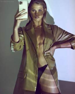 Natalie Roser Nude And Topless Pics &amp; LEAKED Porn Video