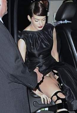 Anne Hathaway Nude Photos and Porn Video - LEAKED - Scandal Planet