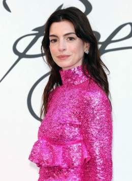Anne Hathaway Nude Photos and Porn Video - LEAKED - Scandal Planet