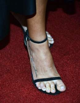 Serinda Swan Nude Pictures and Porn Video - Scandal Planet