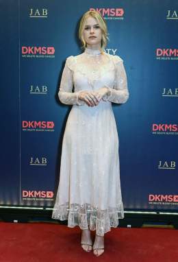 Alice Eve Nude Photos and Porn and Scenes 2024 - Scandal Planet
