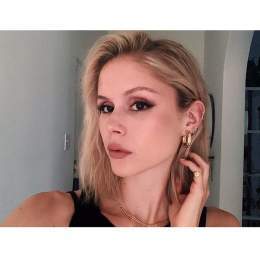Erin Moriarty Nude &amp; Hot Pics And Topless Sex Scenes - Scandal Planet