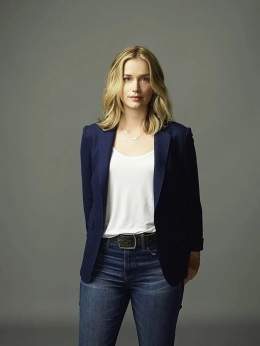 Elizabeth Lail Nude & Topless Pics And Sex Scenes - Scandal Planet