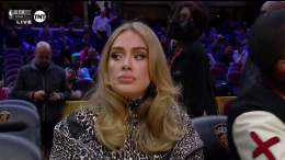 me pretending i don&rsquo;t care about the billie eilish interview so vanity fair dowloads it faster