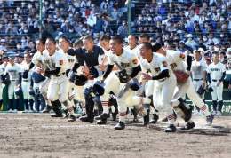 作新、打撃戦制し初戦突破　大分商に８－６　選抜高校野球２回戦 #下野新聞