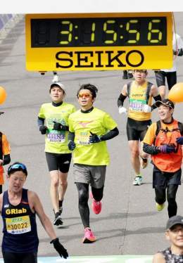 【大阪マラソン】元阪神・鳥谷敬氏が初マラソンを３時間１４分７秒で完走！「キツイ、ヤバイ」  #大阪マラソン #鳥谷敬