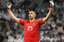 | QUICK STAT  Argentina's goalkeepers have now saved 10 shootout penalties in #FIFAWorldCup history, two more than any other nation:   Sergio Goycochea (4)  Carlos Roa (2)  Sergio Romero (2)  Emiliano Mart&iacute;nez (2)  Dibu continued La Albicelest