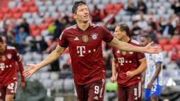 | FOCUS  Another weekend, another brilliant performance by Robert Lewandowski, this time against Hertha:   37 touches  3 goals  5 shots/3 on target  1 big chance created  2 key passes  20/22 acc. passes  3/3 succ. dribbles  9.8 SofaScore rating    #F