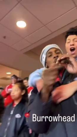 Mahomes' dad lit a victory cigar after the win   (via brittanylynne/IG)