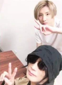 束の間の一花の撮影が始まってるのにマスク外し忘れる京本大我と温泉入るのにマスク外し忘れる京本政樹。さすが親子ｗｗｗｗｗｗｗｗｗ　#SixTONESANN