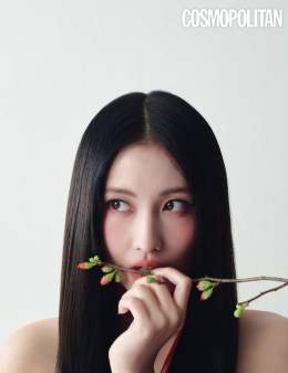 Momo x Cosmopolitan Korea  #TWICE #트와이스 @JYPETWICE