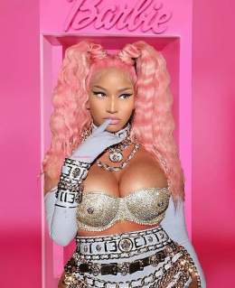 I honestly love my Twitter mutuals. Here is just some of the big loves we have in common! @nickiminaj @iggyazalea @BIABIA @raye