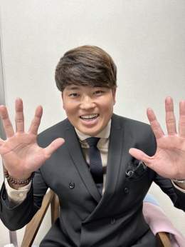 NHK 第73回紅白歌合戦  本日、午後7時20分〜  NHK総合、ラジオ第1 、BS4K･8K  村上選手がゲスト審査員として出演2022年〜2023年に向けて更に頑張ります。 #村上宗隆 #swallows #NHK紅白歌合戦