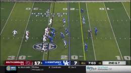 JALEN BROOKS AND SOUTH CAROLINA PULL OFF THE TRICK PLAY END AROUND FOR THE TOUCHDOWN! #CollegeFootball