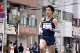 #大阪マラソン   尊敬する人物は服部勇馬選手なんだよね 一緒のレースを走ってるのを見れて、こちらが幸せでした  #柏優吾 選手