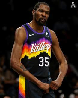 BREAKING: Kevin Durant has been traded to the Phoenix Suns, sources tell @ShamsCharania.  The Nets will receive Mikal Bridges, Cam Johnson, Jae Crowder, four first-round picks and additional draft compensation in return.