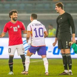 ابو صلاح ؟ابن هازارد ؟انا كورتوا ماجبتش جون برضوا يابوصلاح ؟ماعرفكش ياض وكدهون