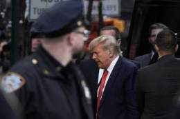 Трамп арестован.  Ему предъявили обвинения по 33 пунктам, &mdash; CNN