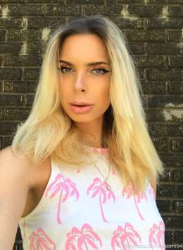 [OnlyFans] Naomi Rebel