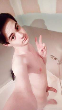 North (@north_uwu)