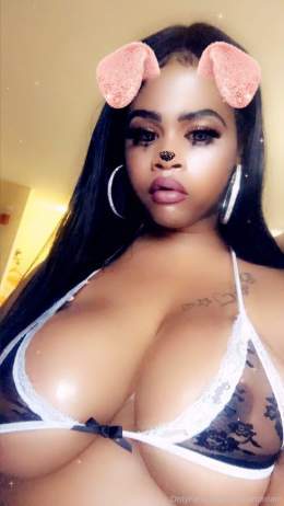 [OnlyFans] NASTY VACCUM