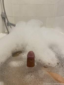 [OnlyFans] tsyanisa