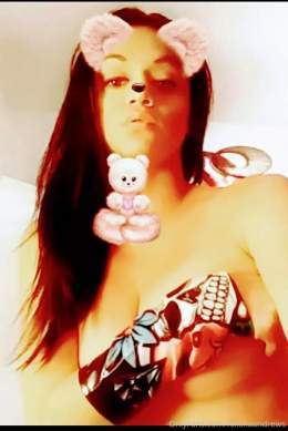 [OnlyFans] felishaandrews