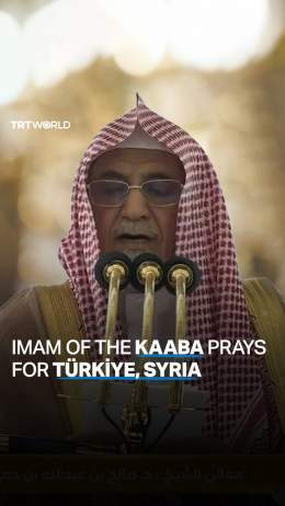 The imam of the holy Kaaba held back tears while praying for those affected by the devastating earthquakes in T&uuml;rkiye and Syria #TurkiyeQuakes