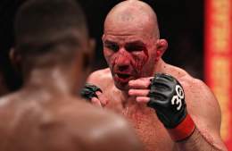 Glover Teixeira is not human #UFC283