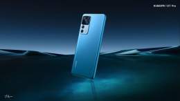#Xiaomi12TPro がいよいよ登場 今回は2色展開！    どの色がお好きですか？ 落ち着いた印象の「ブルー」 クラシックな雰囲気の「ブラック」  つや消しの質感と、あたたかみのある手ざわり 傷防止加工や耐摩耗性の向上