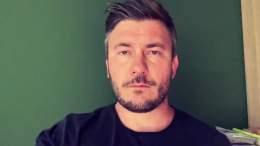 Дмитрий Глуховский: &laquo;Пост в инстаграме, за который меня обвиняют в дискредитации армии, звучит так: &ldquo;Нет войне в Украине! Признайте, что это настоящая война против всего украинского народа и остановите её&rdquo;&hellip; Я готов полностью 