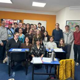 Thank you @amideast.morocco for having me to teach American students studying in Morocco about history of Moroccan political comics and how to draw it !