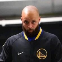 bald.head.steph