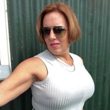 curvy.claire