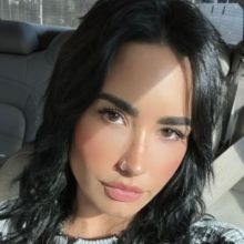demisholyfck