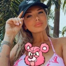 titsandtweets